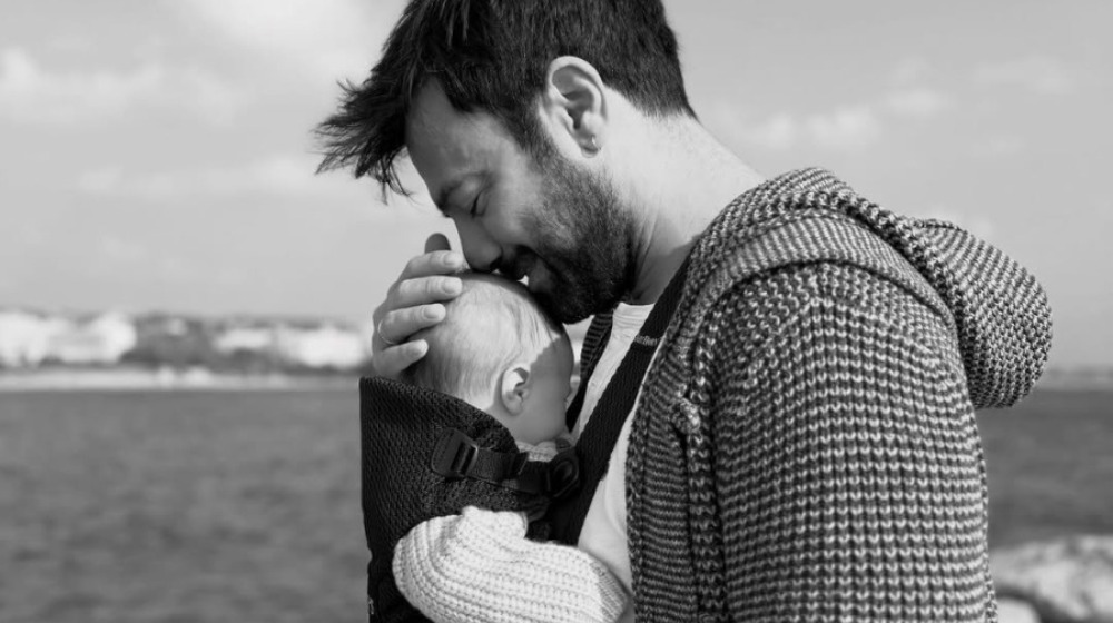 Ανδρέας Γεωργίου: «Όταν ένιωσα ότι μεγαλώνω, σκέφτηκα να αποκτήσω παιδί μέσω παρένθετης μητέρας»